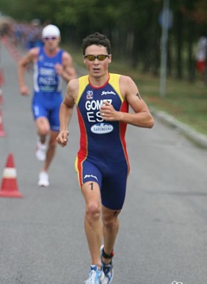 O triatleta ferrolán está, até o de agora, encabezando a lista dos mellores do mundo